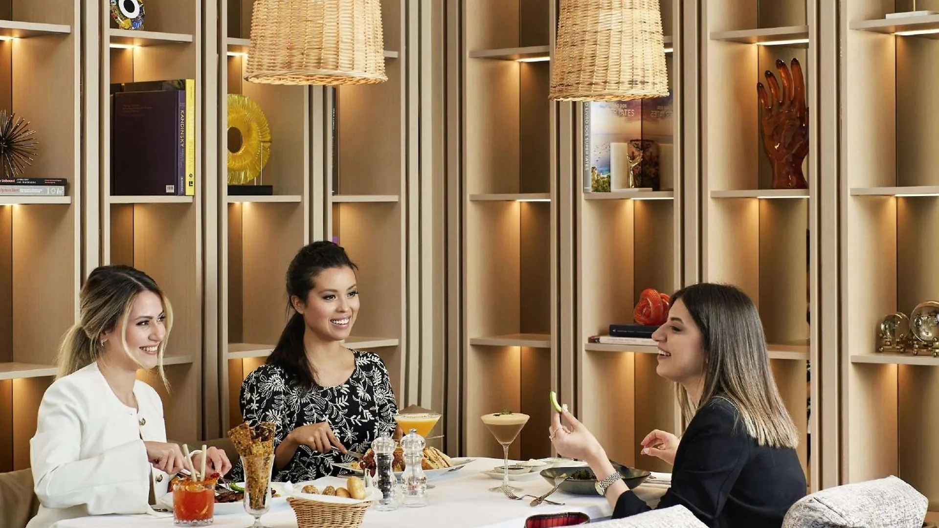 Mövenpick Hotel Istanbul Bosphorus