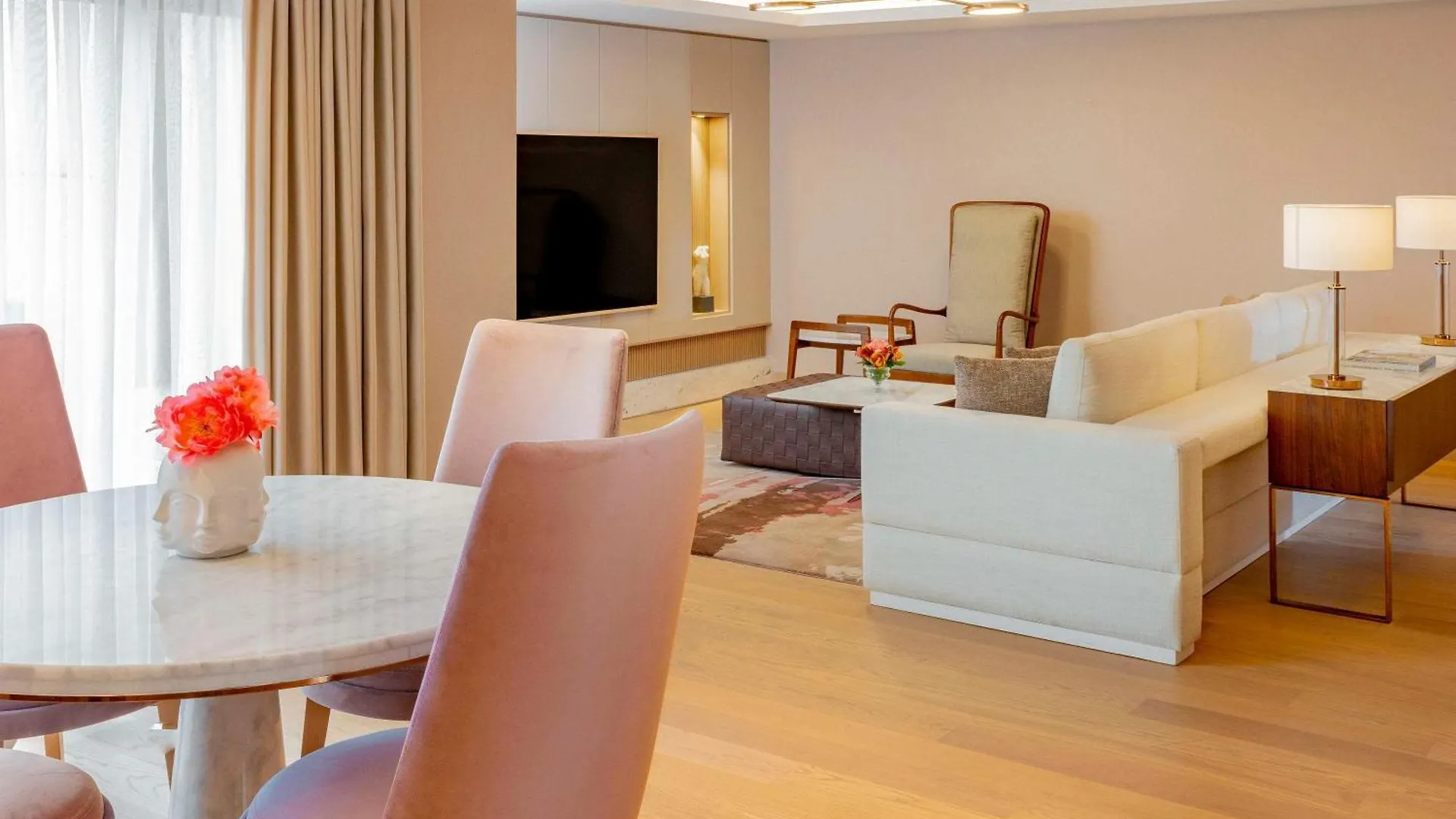 Moevenpick Hotel Istanbul Bosphorus 5*,  Turecko